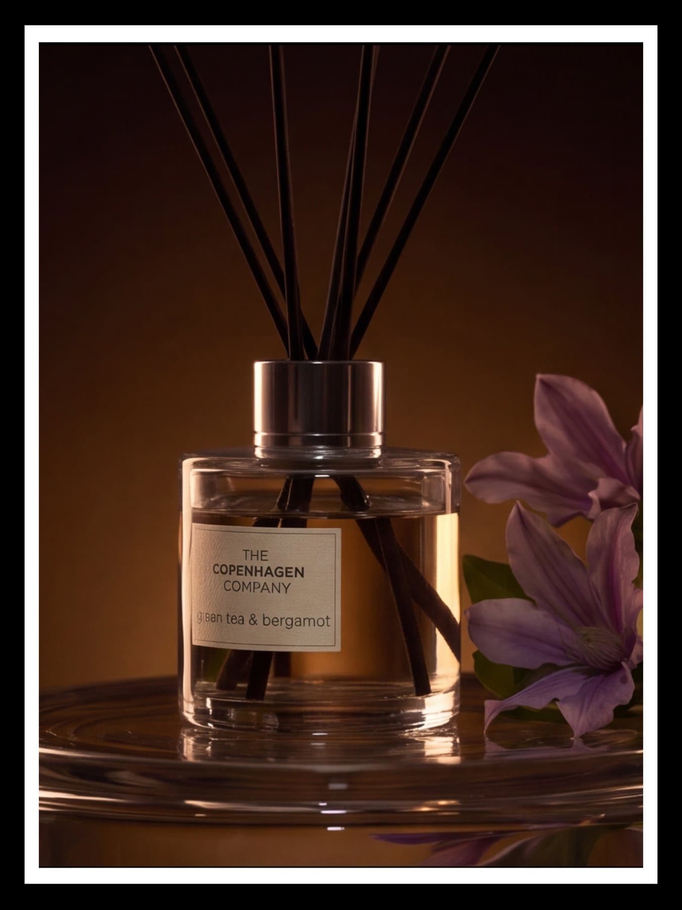The diffuser among lilies, a second frame